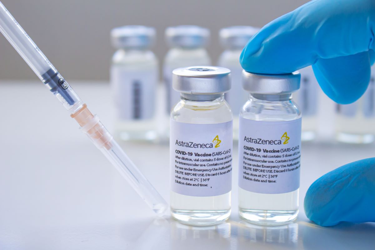 Astrazeneca: Δυο δισ. δόσεις του εμβολίου κατά της covid-19 σε πάνω από 170 χώρες