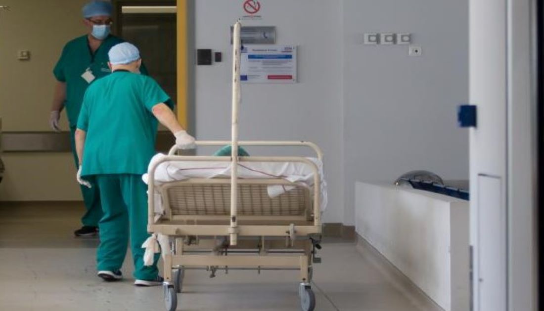 Covid-19: Ανήλθαν στις 260 οι εισαγωγές στα νοσοκομεία