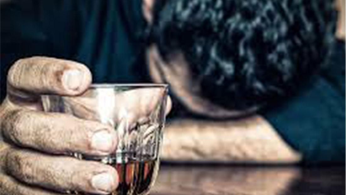 Βρετανία: Κατά 18,6% περισσότεροι θάνατοι από αλκοόλ το 2020 σε σχέση με το 2019